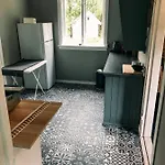 Semesterbostad Solrik Med Tilgang Til Brygge Og Stor Hage *
