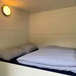 Solrik Med Tilgang Til Brygge Og Stor Hage
