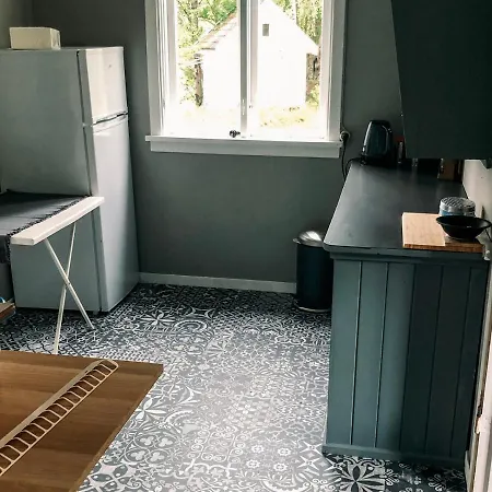 Holiday home Solrik Med Tilgang Til Brygge Og Stor Hage Risor