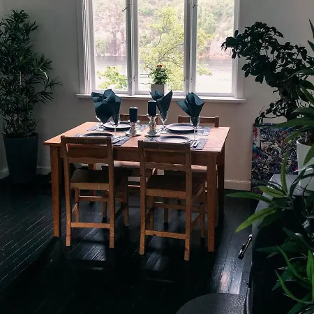 Prázdninový dům Solrik Med Tilgang Til Brygge Og Stor Hage Risør