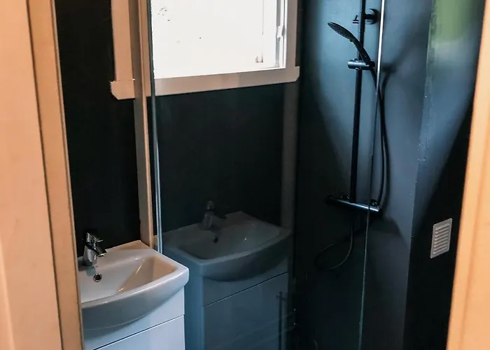 Solrik Med Tilgang Til Brygge Og Stor Hage Дом отдыха